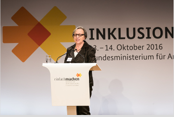 Frau Lösekrug-Möller bei den Inklusiontagen 2016