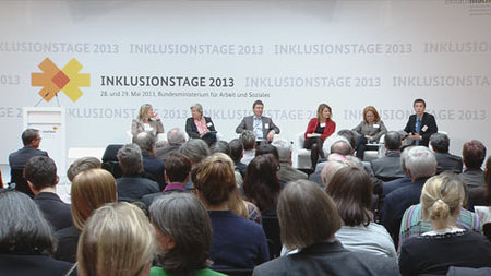 Podiumsdiskussion bei den Inklusionstagen 2013 mit Frau Staatssekretärin Lampersbach
